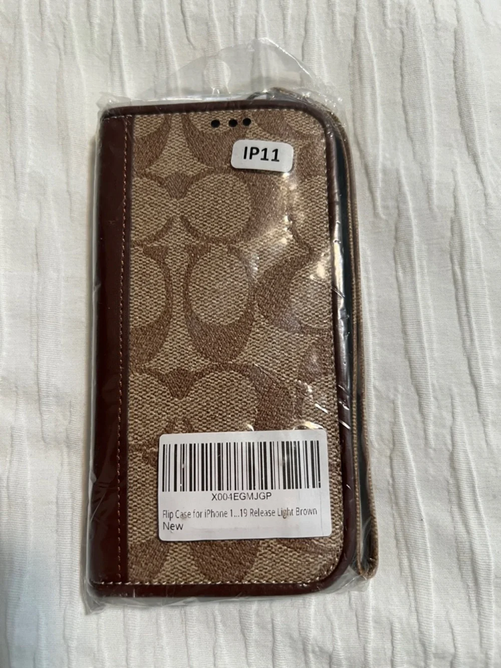 COACH iPhone IP 11 Flip Wallet Phone case